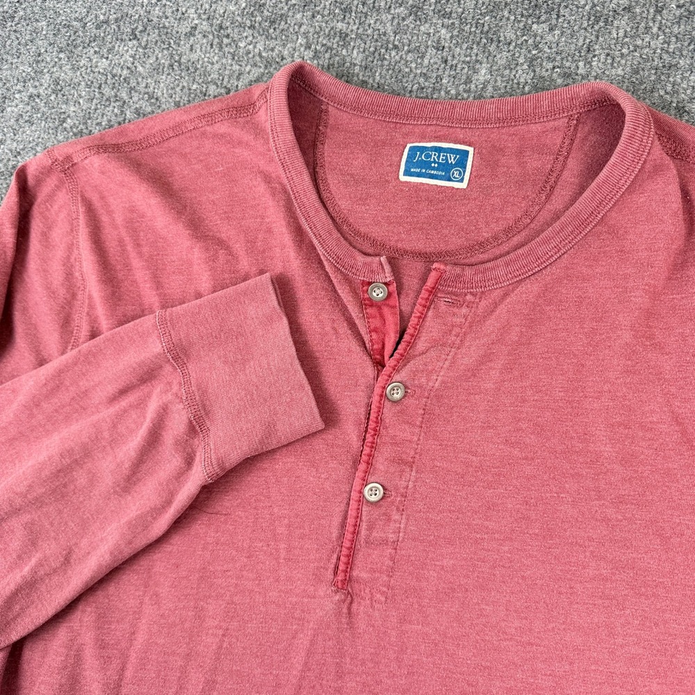 J Crew Henley Shirt Mens XL Sun Washed Red Metal Buttons Long Sleeve Layering